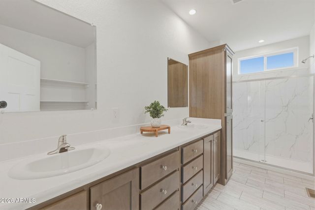 127 W LAXTON CASTLE Way, Paulden, AZ 86334