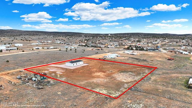 127 W LAXTON CASTLE Way, Paulden, AZ 86334