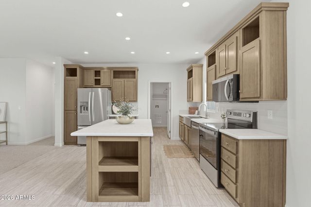 127 W LAXTON CASTLE Way, Paulden, AZ 86334