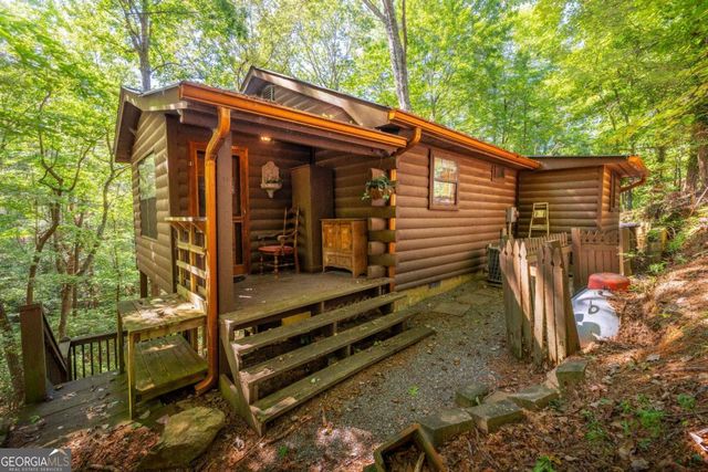129 N Cherokee Drive, Blue Ridge, GA 30513