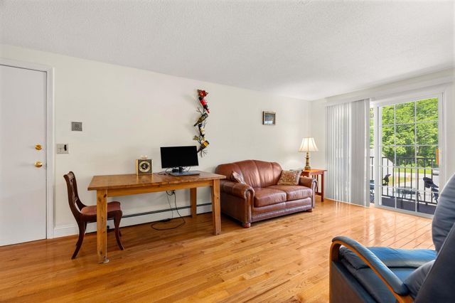 2009 White Cedar Boulevard, Portsmouth, NH 03801