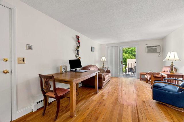 2009 White Cedar Boulevard, Portsmouth, NH 03801