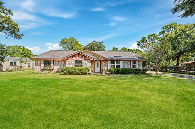 12715 Oakfield Drive, Cypress, TX 77429