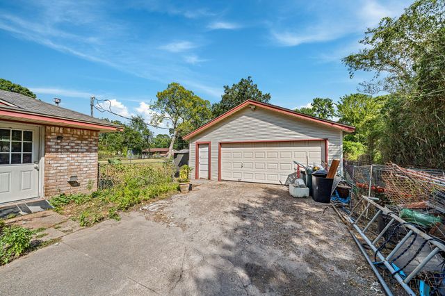 12715 Oakfield Drive, Cypress, TX 77429