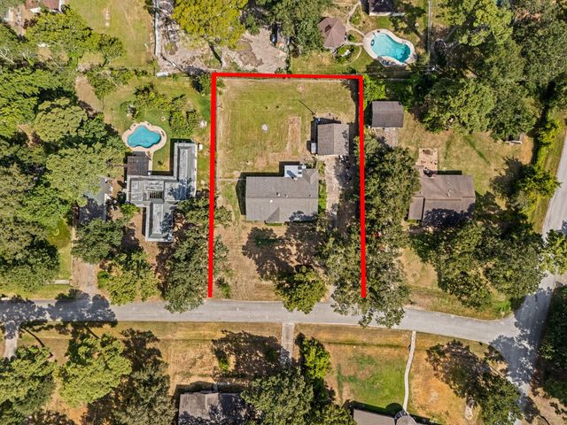 12715 Oakfield Drive, Cypress, TX 77429