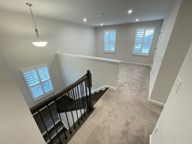 107 Meyrick Dr, Gallatin, TN 37066
