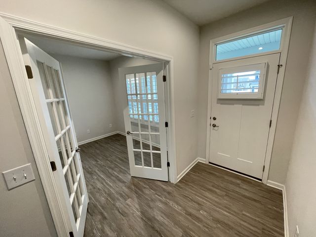107 Meyrick Dr, Gallatin, TN 37066
