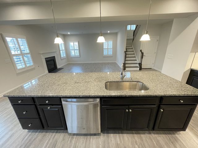 107 Meyrick Dr, Gallatin, TN 37066