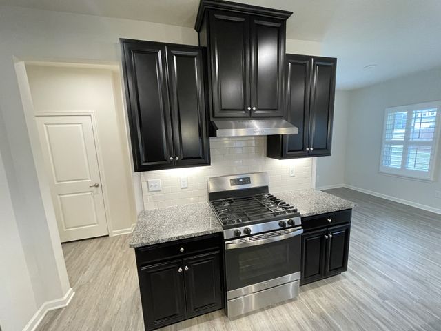 107 Meyrick Dr, Gallatin, TN 37066
