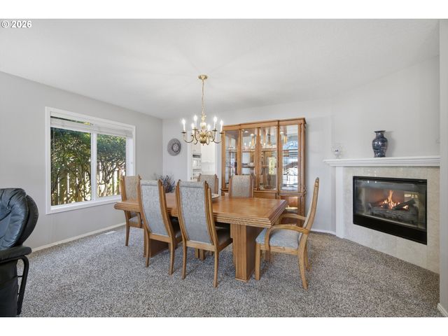 19404 VINCENT Dr, Oregon City, OR 97045