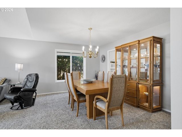 19404 VINCENT Dr, Oregon City, OR 97045