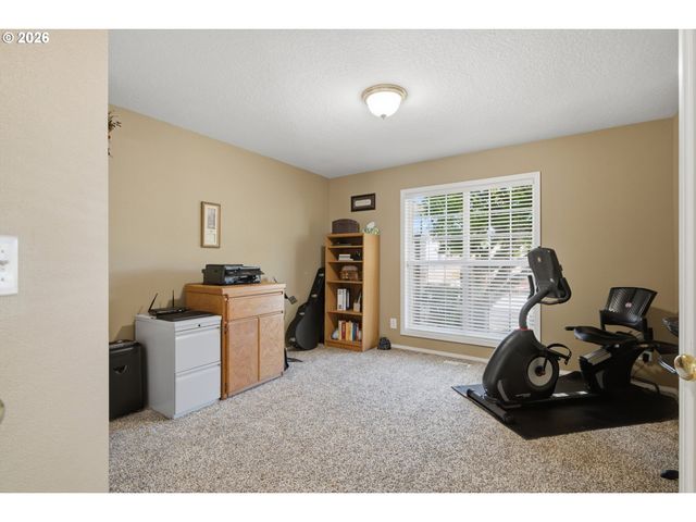 19404 VINCENT Dr, Oregon City, OR 97045