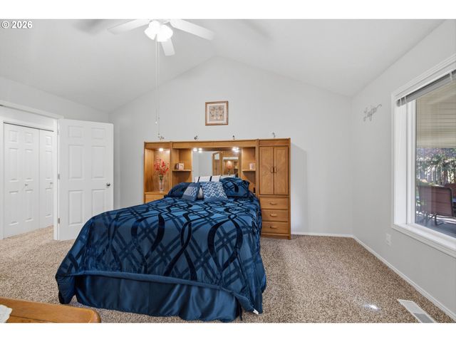 19404 VINCENT Dr, Oregon City, OR 97045