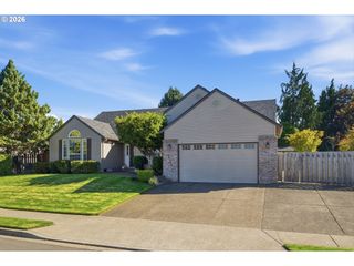 19404 VINCENT Dr, Oregon City, OR 97045