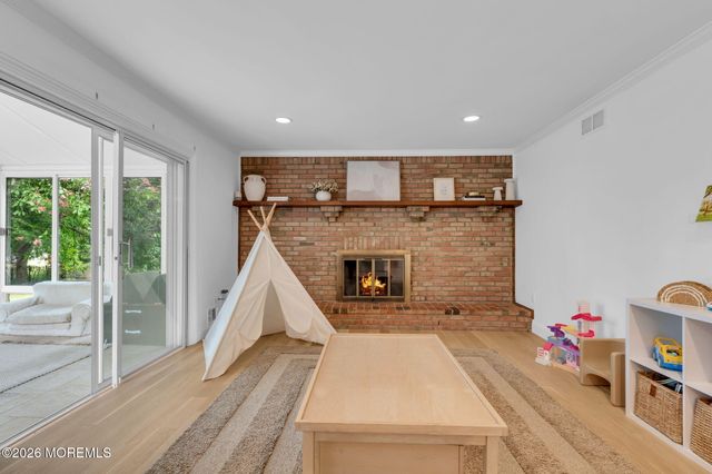 28 Jennifer Drive, Red Bank, NJ 07701