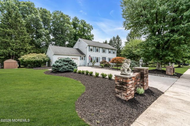 28 Jennifer Drive, Red Bank, NJ 07701