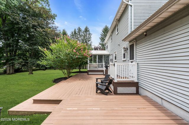 28 Jennifer Drive, Red Bank, NJ 07701