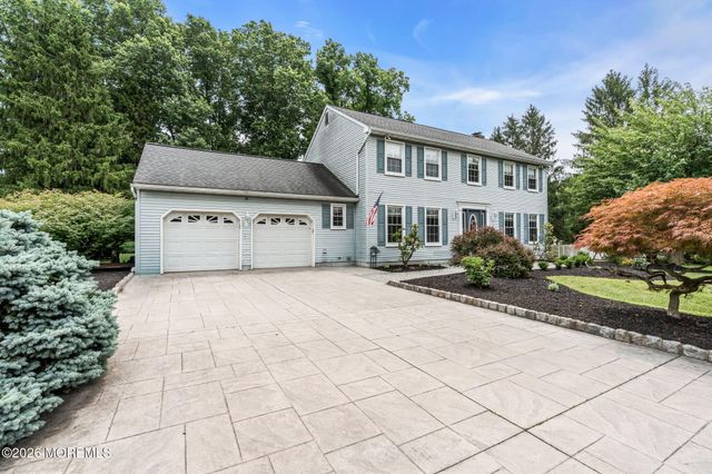 28 Jennifer Drive, Red Bank, NJ 07701