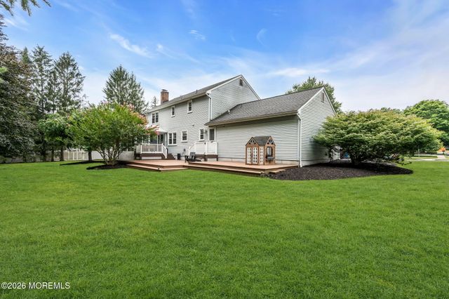 28 Jennifer Drive, Red Bank, NJ 07701