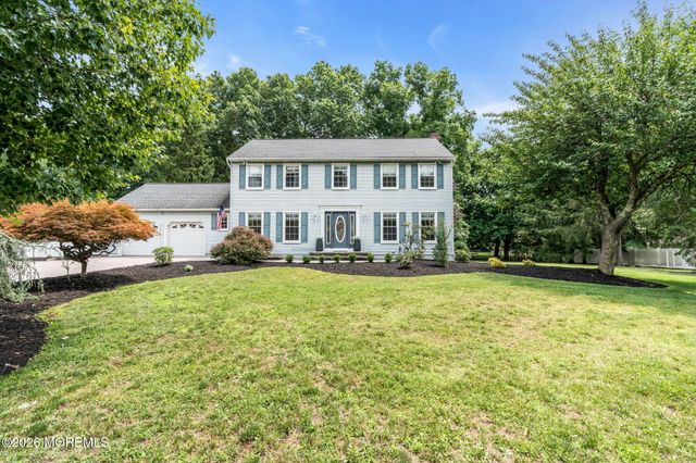 28 Jennifer Drive, Red Bank, NJ 07701