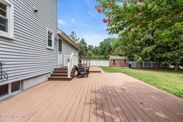 28 Jennifer Drive, Red Bank, NJ 07701