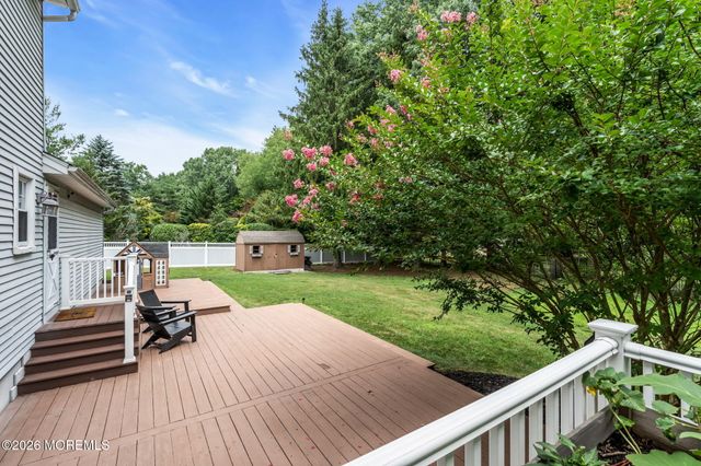 28 Jennifer Drive, Red Bank, NJ 07701