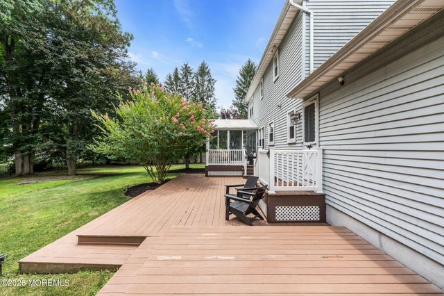 28 Jennifer Drive, Red Bank, NJ 07701