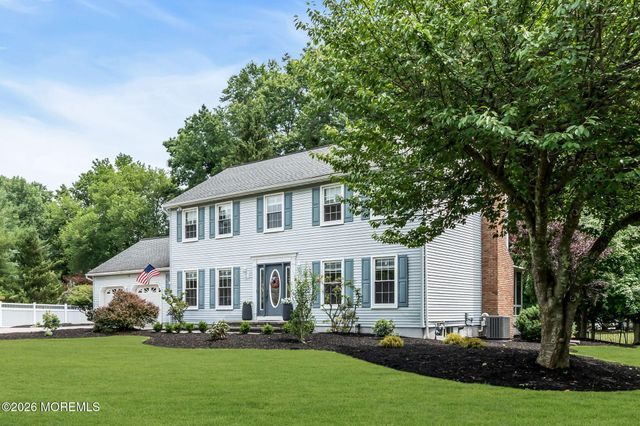 28 Jennifer Drive, Red Bank, NJ 07701