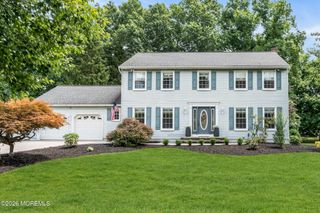 28 Jennifer Drive, Red Bank, NJ 07701