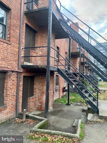 1740 BENNING RD NE, Washington, DC 20002