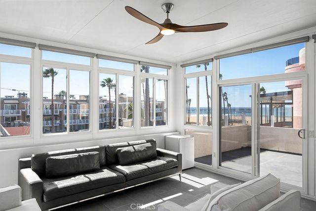 40 15th Street C, Hermosa Beach, CA 90254