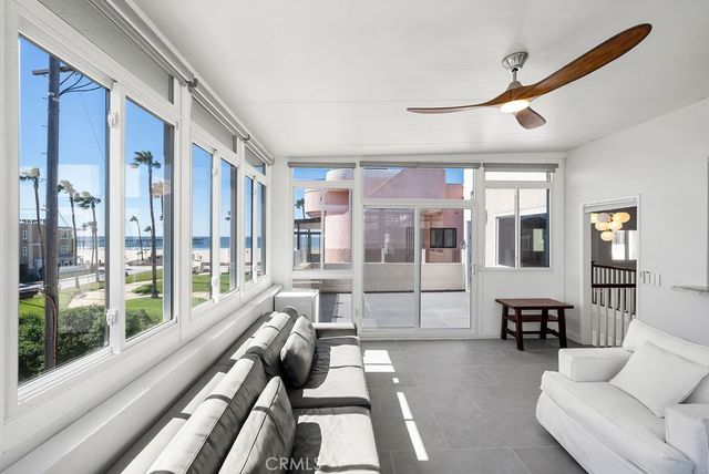 40 15th Street C, Hermosa Beach, CA 90254