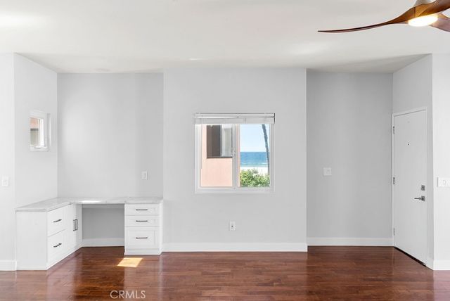 40 15th Street C, Hermosa Beach, CA 90254