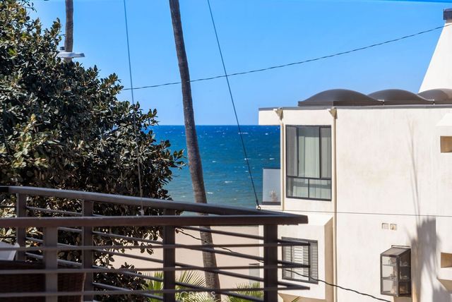40 15th Street C, Hermosa Beach, CA 90254