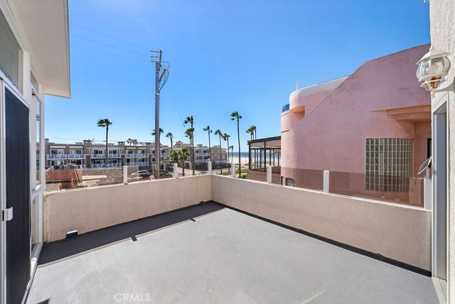 40 15th Street C, Hermosa Beach, CA 90254