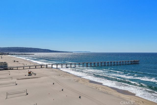 40 15th Street C, Hermosa Beach, CA 90254
