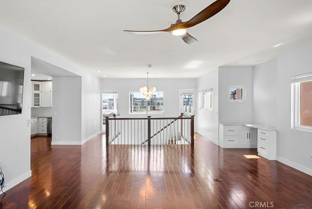 40 15th Street C, Hermosa Beach, CA 90254