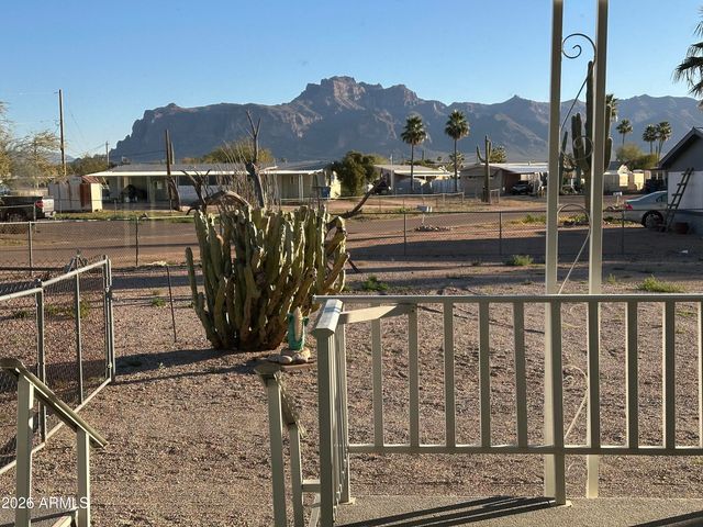1517 E 22nd Avenue, Apache Junction, AZ 85119