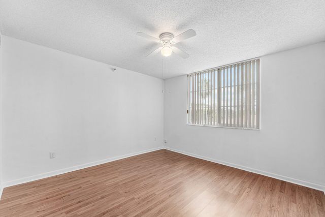 167 YACHT CLUB Way 205, Hypoluxo, FL 33462