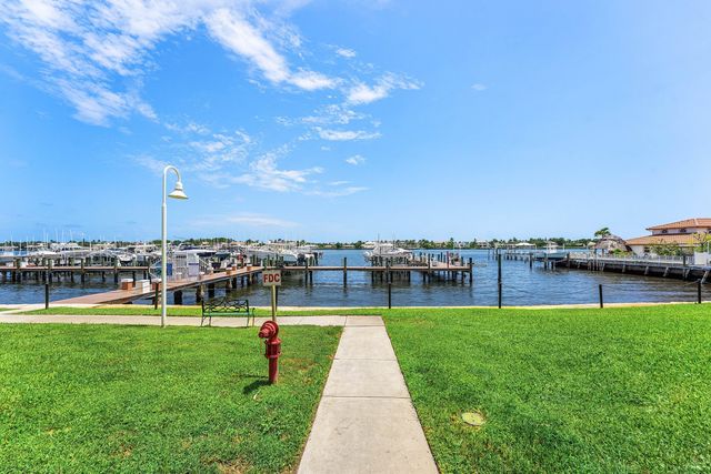 167 YACHT CLUB Way 205, Hypoluxo, FL 33462