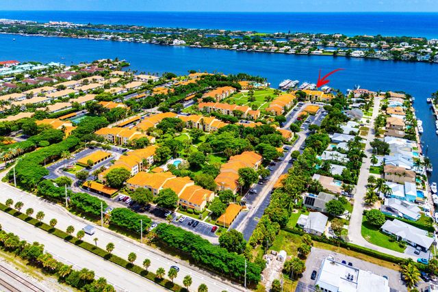 167 YACHT CLUB Way 205, Hypoluxo, FL 33462