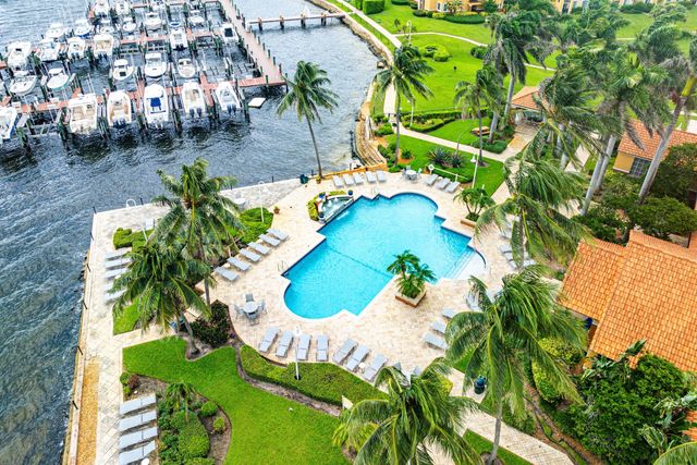 167 YACHT CLUB Way 205, Hypoluxo, FL 33462