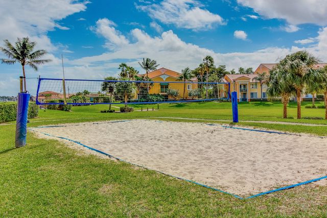 167 YACHT CLUB Way 205, Hypoluxo, FL 33462