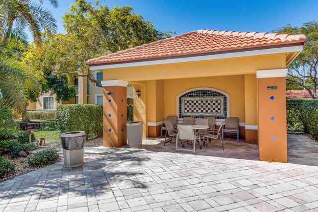 167 YACHT CLUB Way 205, Hypoluxo, FL 33462