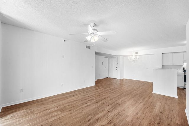 167 YACHT CLUB Way 205, Hypoluxo, FL 33462