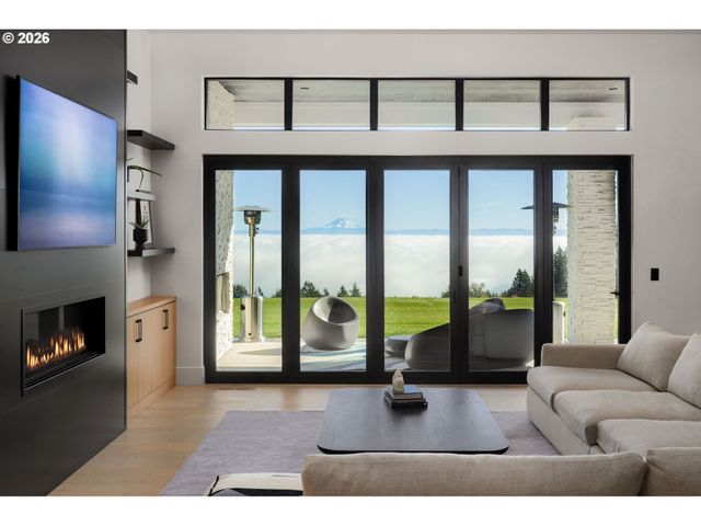 24856 Ne BALD PEAK Rd, Hillsboro, OR 97123