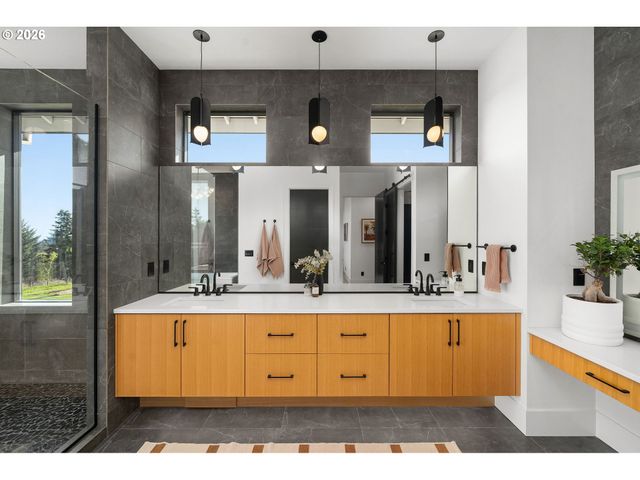 24856 Ne BALD PEAK Rd, Hillsboro, OR 97123