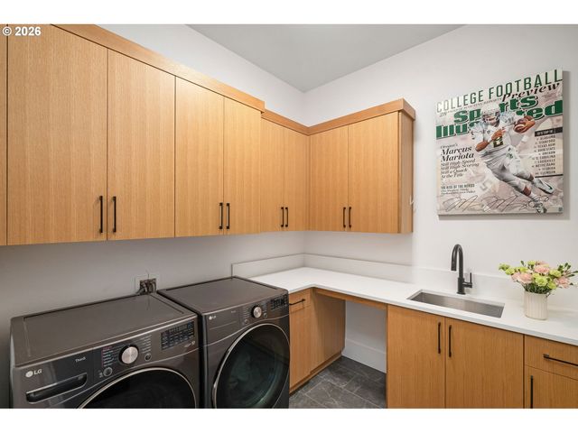 24856 Ne BALD PEAK Rd, Hillsboro, OR 97123