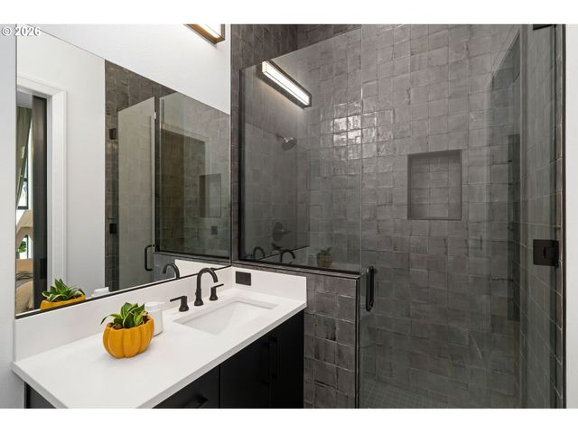 24856 Ne BALD PEAK Rd, Hillsboro, OR 97123