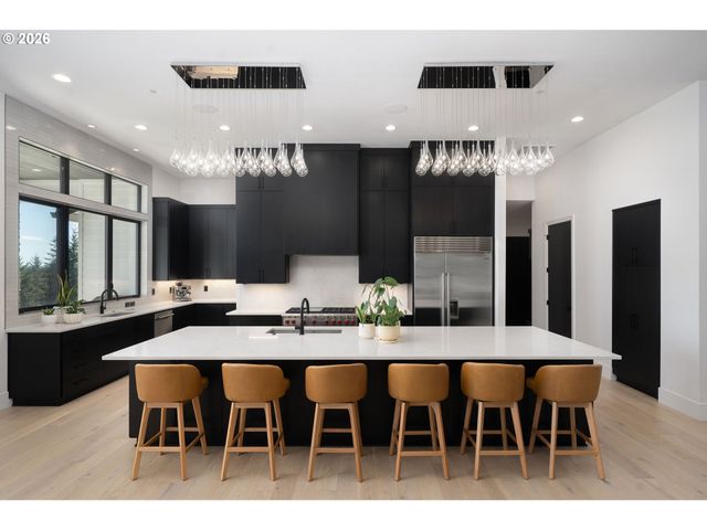 24856 Ne BALD PEAK Rd, Hillsboro, OR 97123